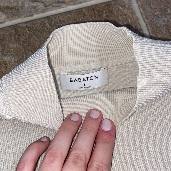 Aritzia Babaton Sculpt Knit Top - Picture 3 of 5